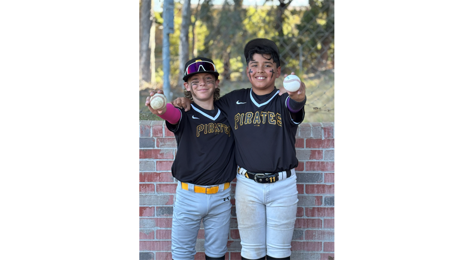 Majors Pirates Bats Stay Hot!